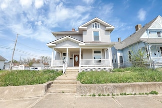 704 E Market St, Washington Court House, OH 43160