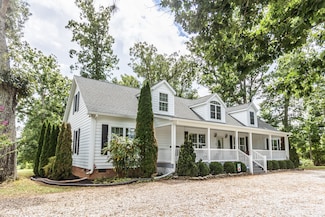 1562 Rocks Church Rd, Pamplin, VA 23958