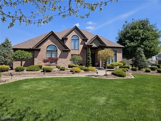 8531 Ivy Hill Dr, Youngstown, OH 44514