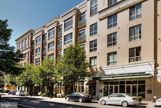 2200 N Westmoreland St Unit 203, Arlington, VA 22213
