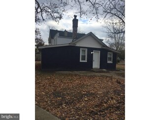 1108 Penn Line Rd, Paulsboro, NJ 08066