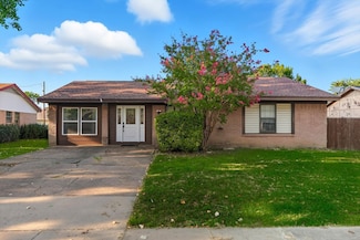 1023 Terry Way, Carrollton, TX 75006