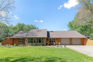 5 Moonbeam Ln, Edgerton, MO 64444