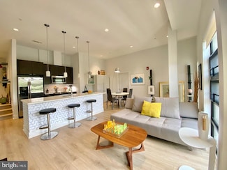 1111 Orren St NE Unit 300, Washington, DC 20002