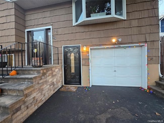 163 Vernon Valley Rd, East Northport, NY 11731