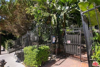 1323 N Olive Dr Unit 23G, West Hollywood, CA 90069