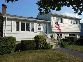 28 Batchelder Ave, Peabody, MA 01960