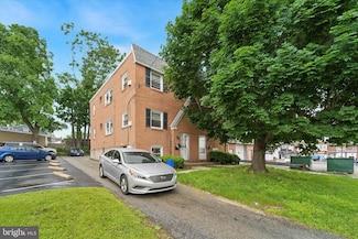 3819-3821 Garrett Rd, Drexel Hill, PA 19026
