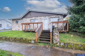 232 E Carolina St, Lebanon, OR 97355