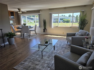 1402 22nd St NE Unit 243, Auburn, WA 98002