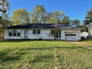 967 S Canal St, Canal Fulton, OH 44614