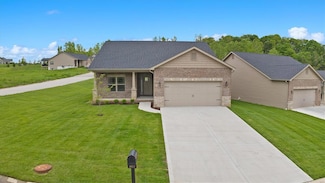 8011 Villa Valley Ln, Caseyville, IL 62232