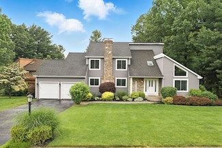 7 Knollwood Dr, Glastonbury, CT 06033