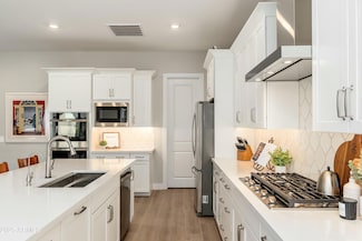 1290 E Lodgepole Ct, Gilbert, AZ 85298