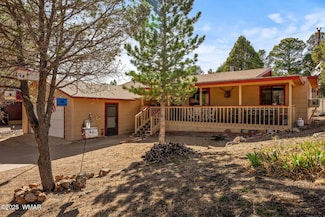 3400 Navajo Dr, Overgaard, AZ 85933