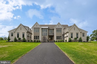 11 Sailfish Dr, Mechanicsburg, PA 17050