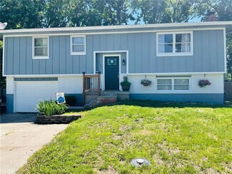 1109 W 3rd Cir, Edgerton, KS 66021