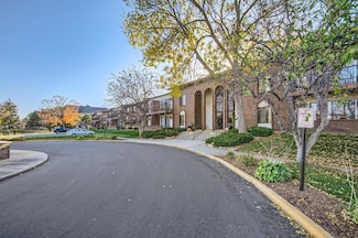 7320 York Ave S Unit 108, Edina, MN 55435