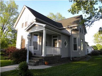 216 S Vine St, Haubstadt, IN 47639