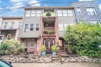 372 5th St, Jersey City, NJ 07302