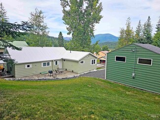 206 S 3rd St, Elk River, ID 83827