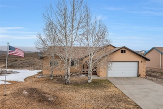 320 Honeysuckle Dr, Hayden, CO 81639