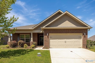 20537 Sabrina Ln, Athens, AL 35611