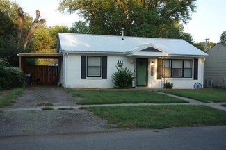 410 S 4th Ave, Mulvane, KS 67110