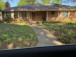 1006 Denmark St, Grand Prairie, TX 75050