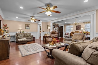 307 Crestview Dr, Dickson, TN 37055