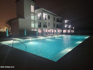 1302 Magnolia St Unit 102, Gulfport, MS 39507