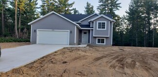1275 Sydney St, Whitehall, MI 49461