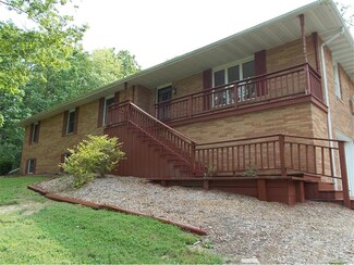 703 Wooded View Dr, Borden, IN 47106