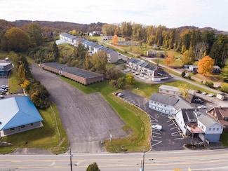 755 Fairmont Rd, Westover, WV 26501