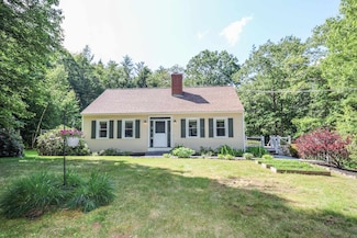 32 Cross Rd, Chichester, NH 03258