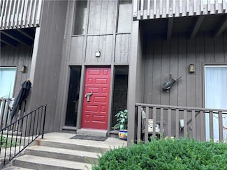 423 W 104th St Unit C, Kansas City, MO 64114