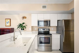 1590 S 42nd Cir Unit 109, Vero Beach, FL 32967
