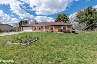 2021 Independence Dr, Maryville, TN 37803