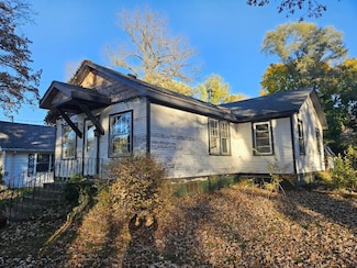 514 Mineral Springs Dr, McHenry, IL 60051