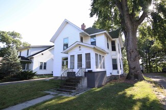 409 Portage Ave Unit 1, Three Rivers, MI 49093