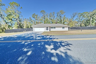 6601 E Waverly St, Inverness, FL 34452