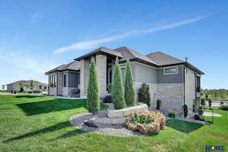 8947 Himark Ln, Lincoln, NE 68526