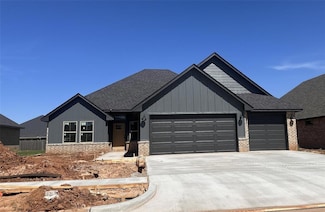 3404 Slate River Dr, Yukon, OK 73099
