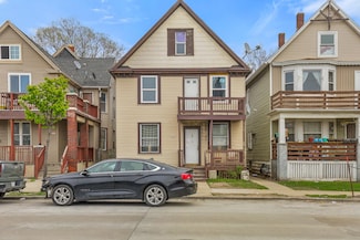 2474 S 13th St, Milwaukee, WI 53215