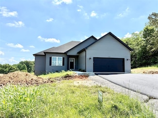 464 Roger Cole Rd, Bowling Green, KY 42101