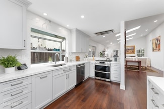 6250 Calle Bodega, Camarillo, CA 93012