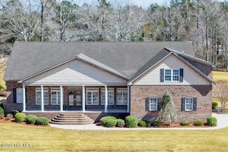 906 Taberna Cir, New Bern, NC 28562