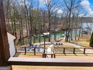 6041 Blackberry Ln, Buford, GA 30518