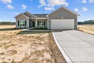 211 Coastal Ln, Parkton, NC 28371