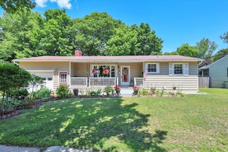24 Venus Ave, Burlington, VT 05408